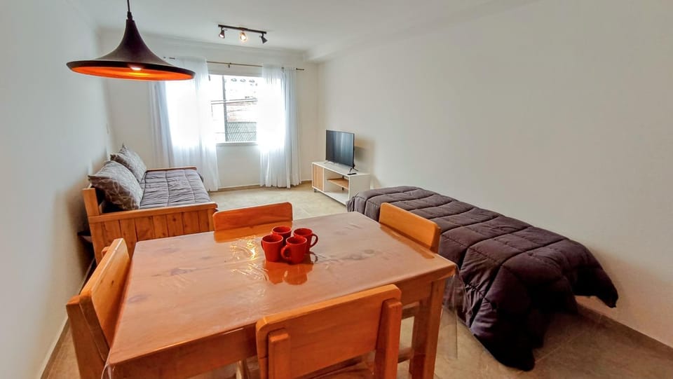 Bed, TV and multimedia, Living room, Dining area