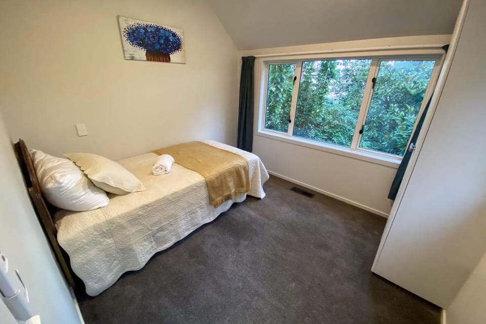 Bed, View (from property/room), Bedroom, City view, Garden view, wardrobe
