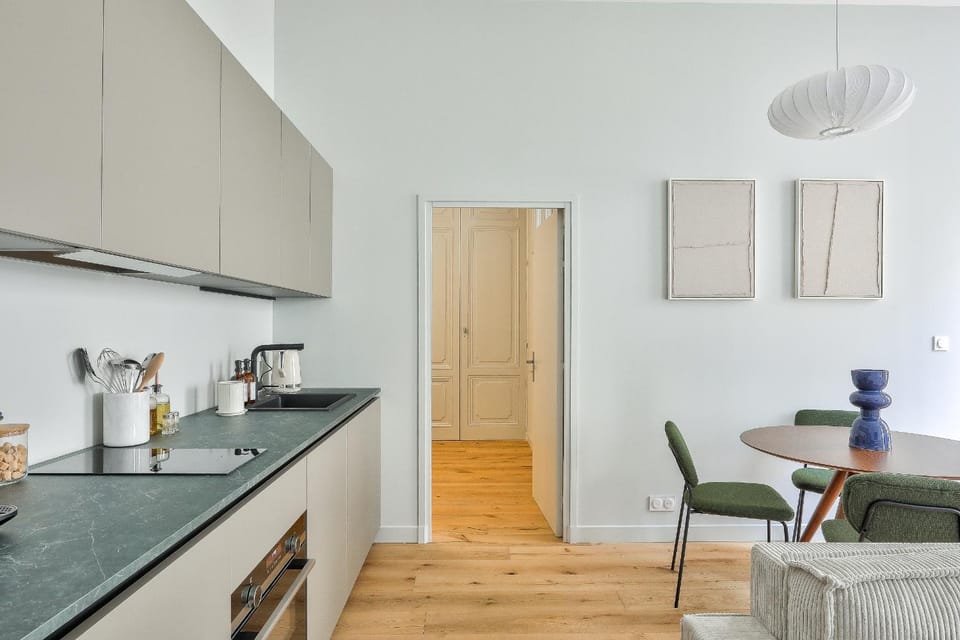 Kitchen or kitchenette, stove