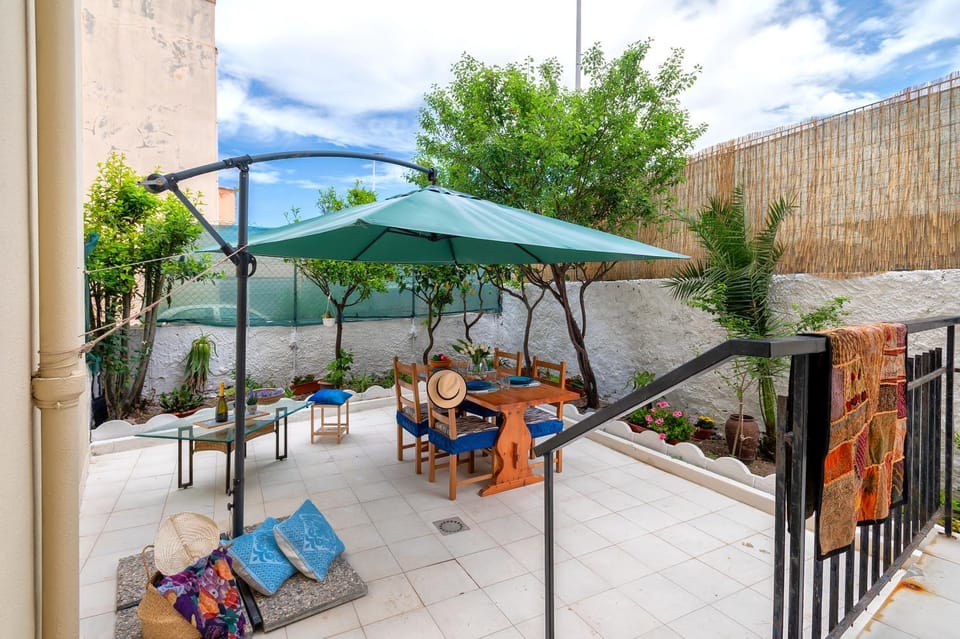 Patio, Spring, Day, Garden, Garden view, sunbed