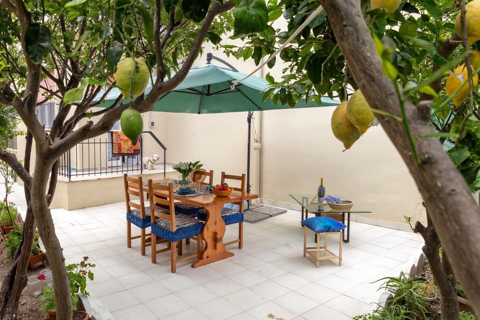 Spring, Garden, View (from property/room), Balcony/Terrace, Seating area, Dining area, Garden view