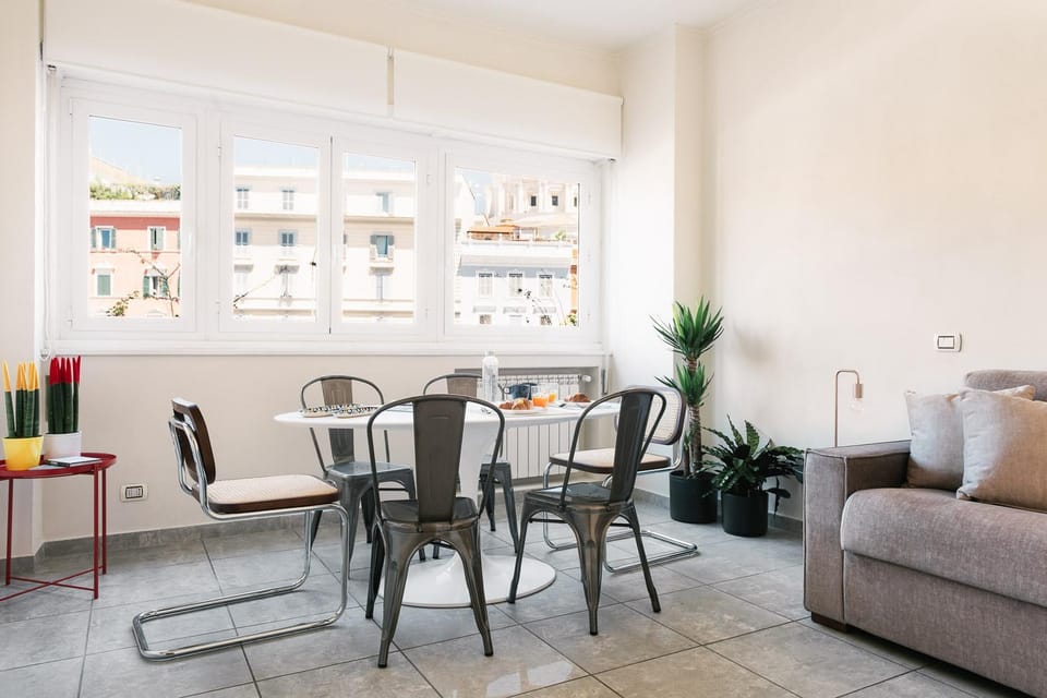 View (from property/room), Living room, Dining area