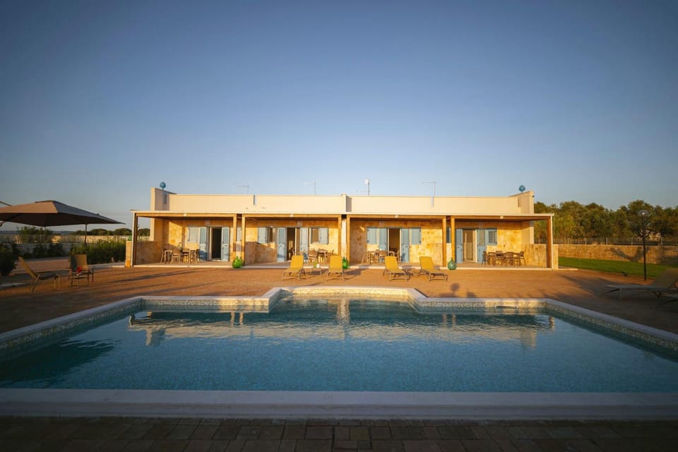 Property building, Pool view, Swimming pool
