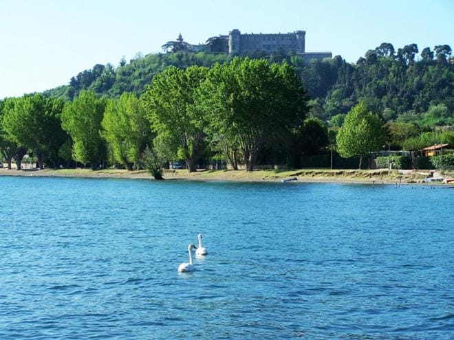 Nearby landmark, Day, Natural landscape, Lake view