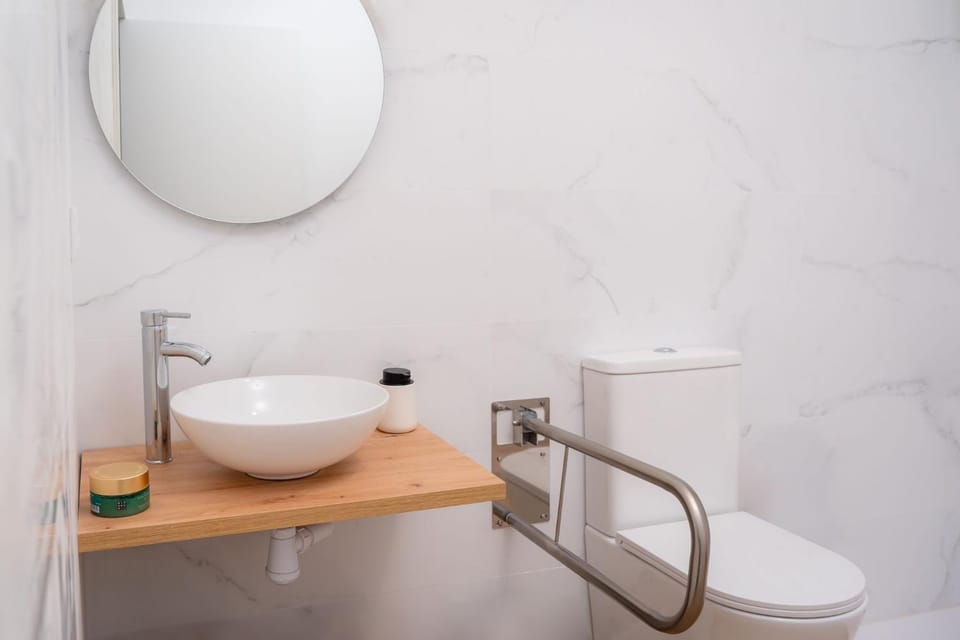 Toilet, Bathroom