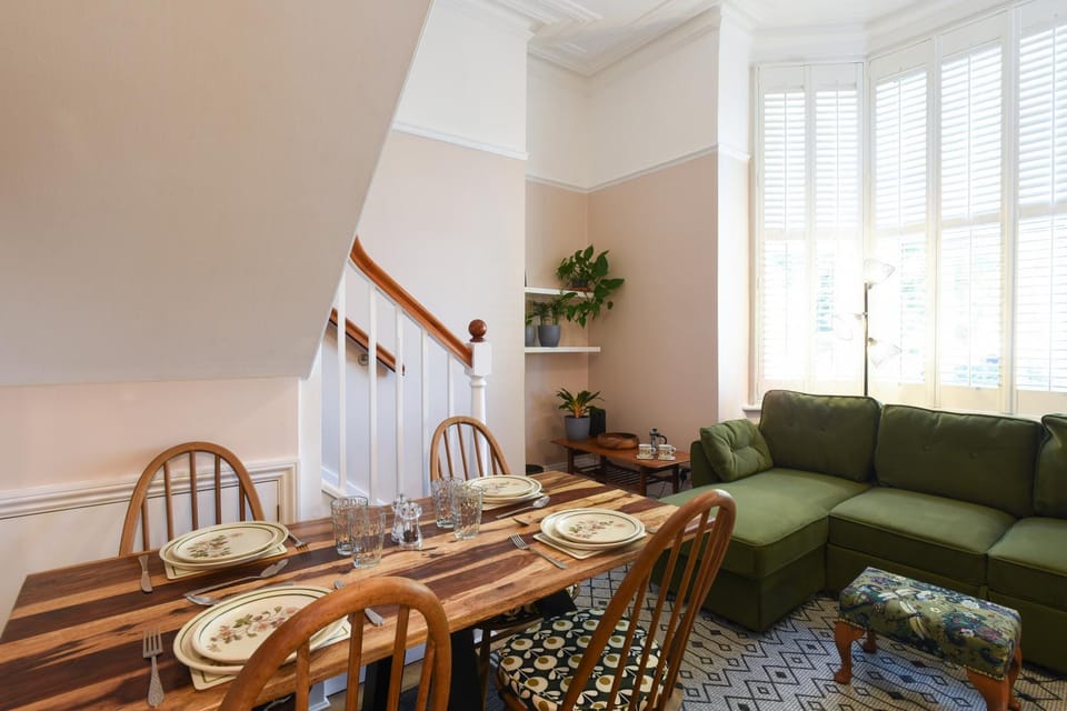 Air Maison - Parkview Oasis - Short Walk to Seafront House in Portsmouth