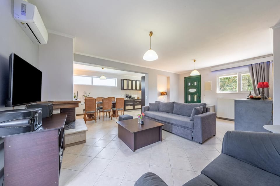 Property building, Living room