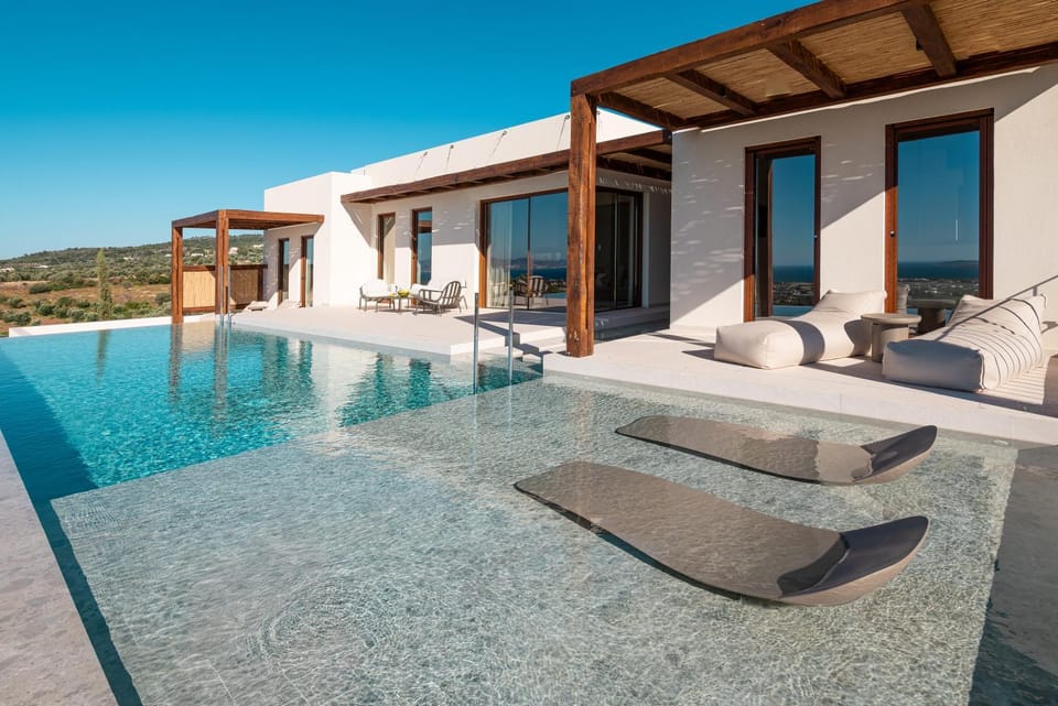 Day, Natural landscape, View (from property/room), Balcony/Terrace, Pool view, Swimming pool, sunbed