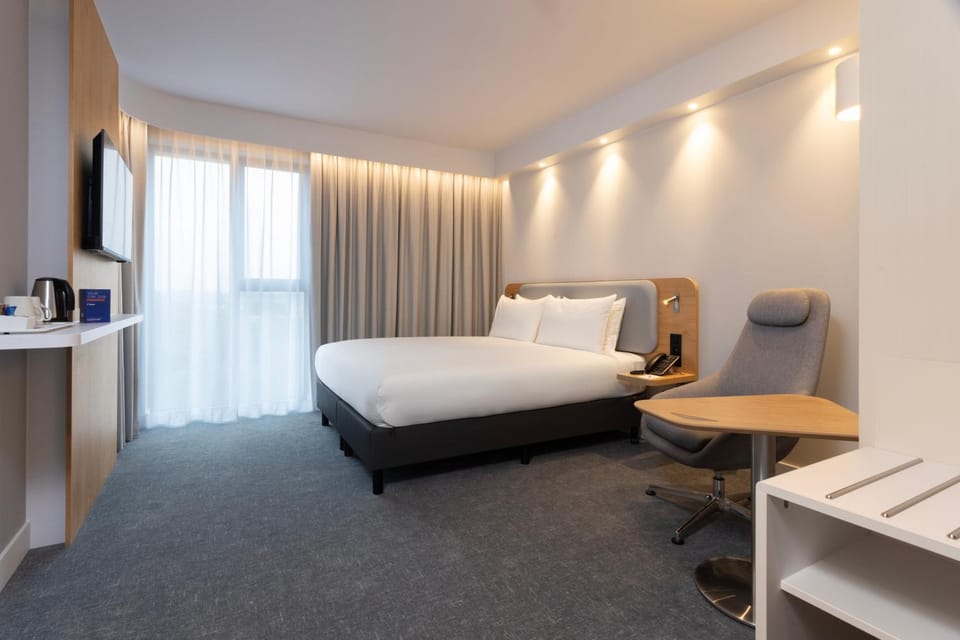 Bed, Coffee/tea facilities, Photo of the whole room, Bedroom