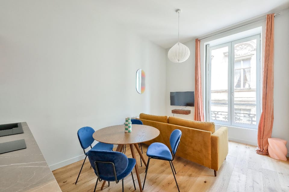 Communal lounge/ TV room, TV and multimedia, Living room, Seating area