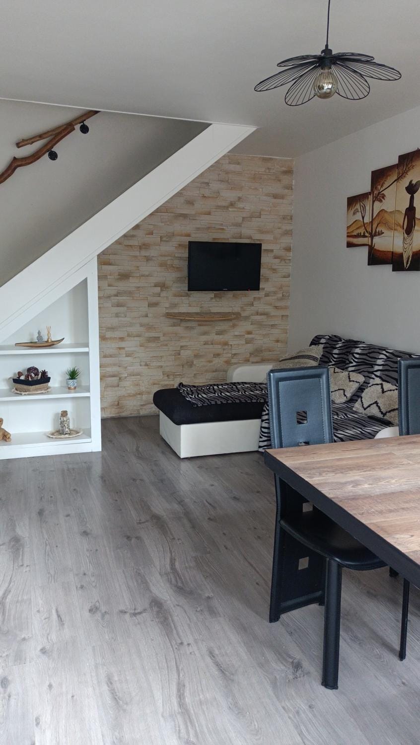 Communal lounge/ TV room