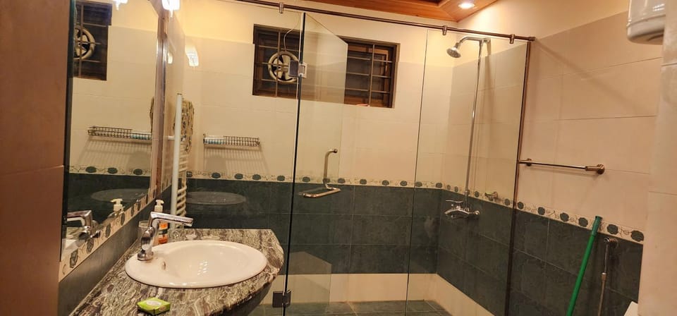 Haven Lodge Bhurban by Haven Holiday Homes - Deluxe Rooms with Mountain View Bed and Breakfast in Punjab