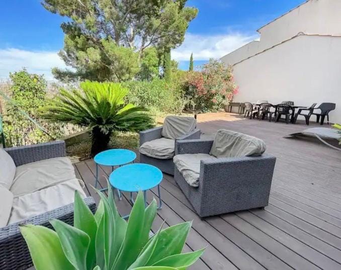 Patio, Garden, View (from property/room), Balcony/Terrace, Seating area, Garden view