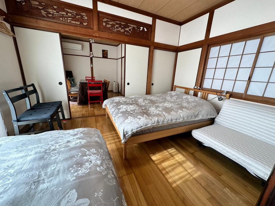 Bed, Photo of the whole room