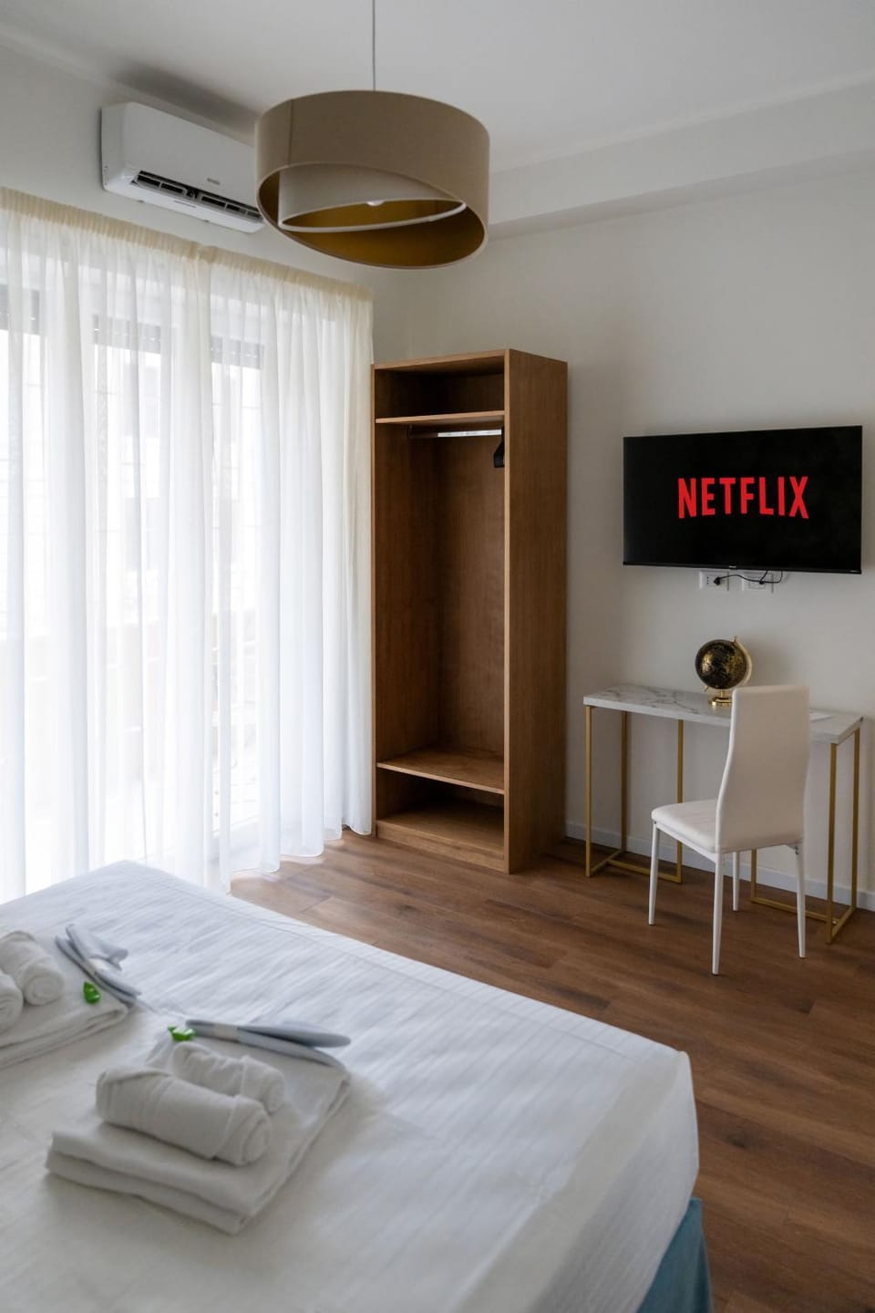 Appartamento con 2 camere e 2 bagni -San Giovanni- Apartment in Rome