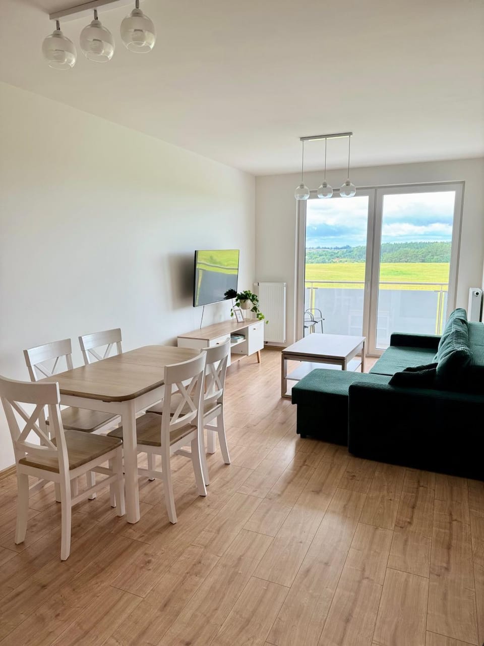 Communal lounge/ TV room, Communal lounge/ TV room, TV and multimedia, Living room, Dining area, Evening entertainment