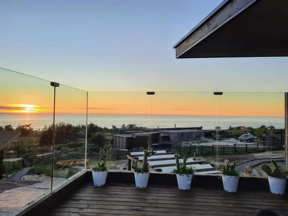 Casa Del Cipres, Gran vista al mar House in O'Higgins, Chile