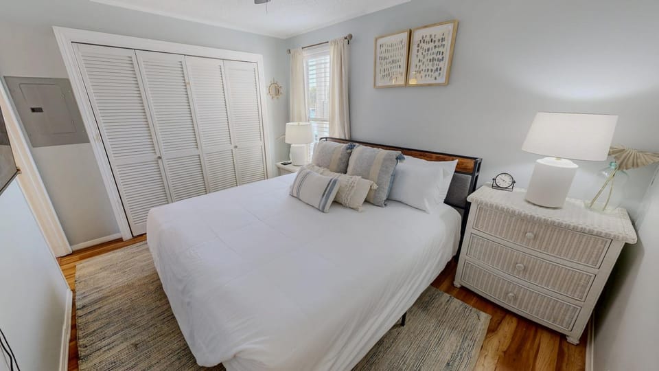Sandpiper Cove 1034- by Holiday Isle Properties Apartment in Destin