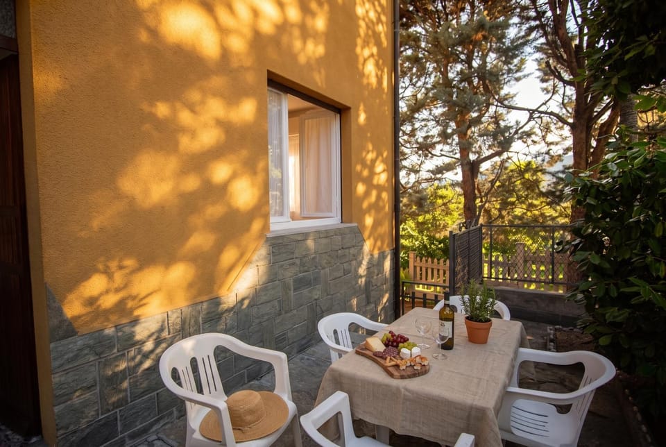 Inner courtyard view
