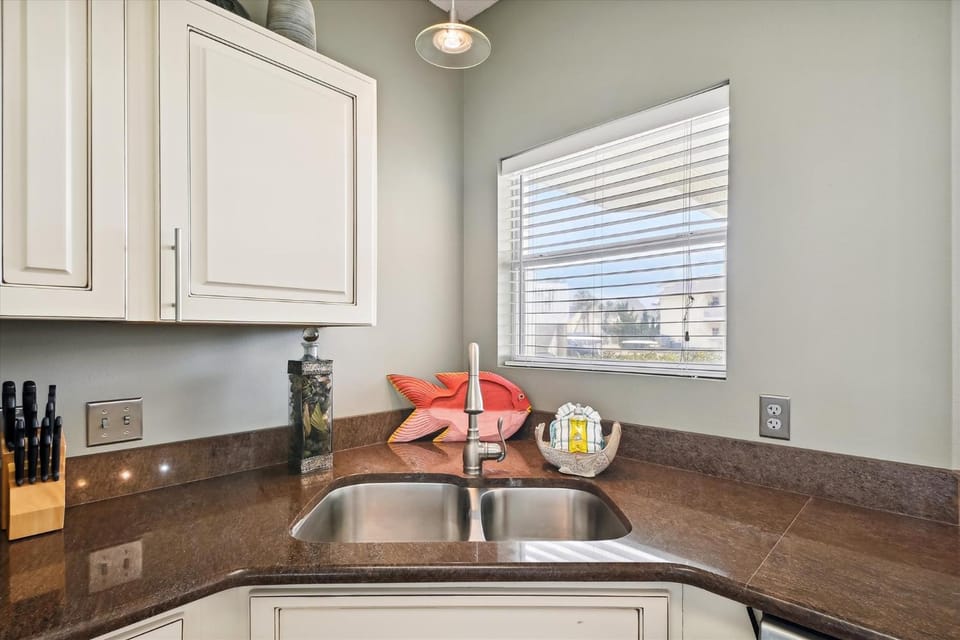 Sandpiper Cove 9125- by Holiday Isle Properties Apartment in Destin