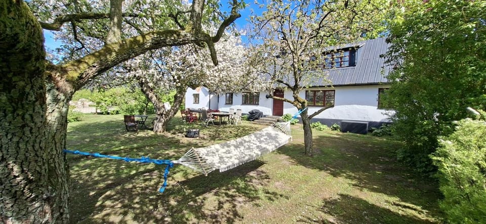 Fridfullt sommarhus mitt på Österlen House in Skåne County