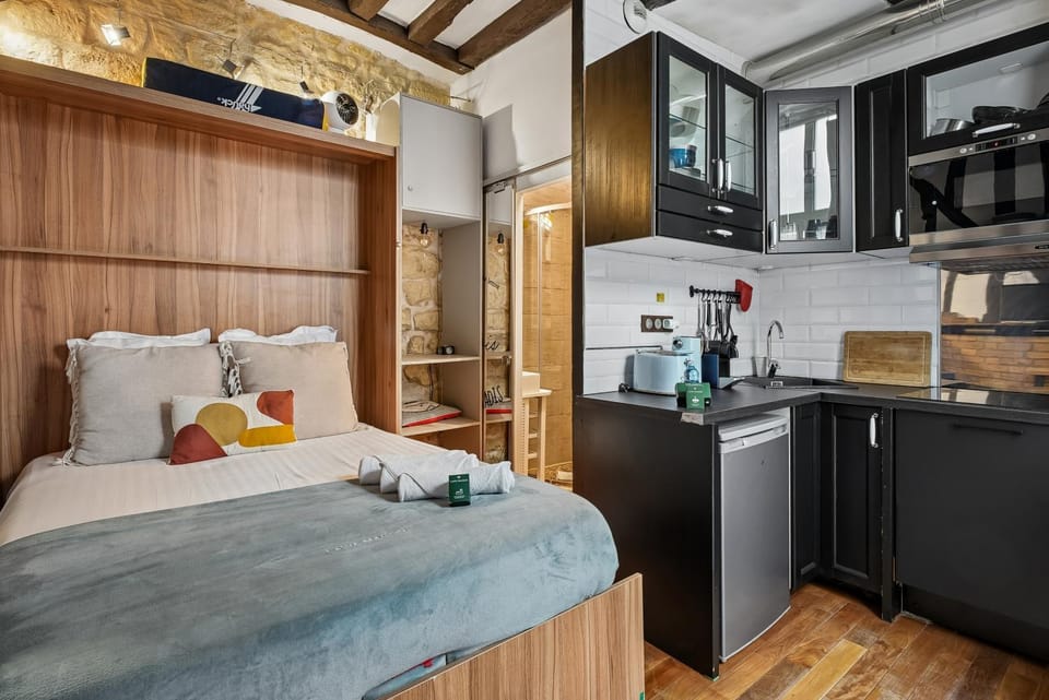 CuttleStudio Paris Le Marais Apartment in Paris