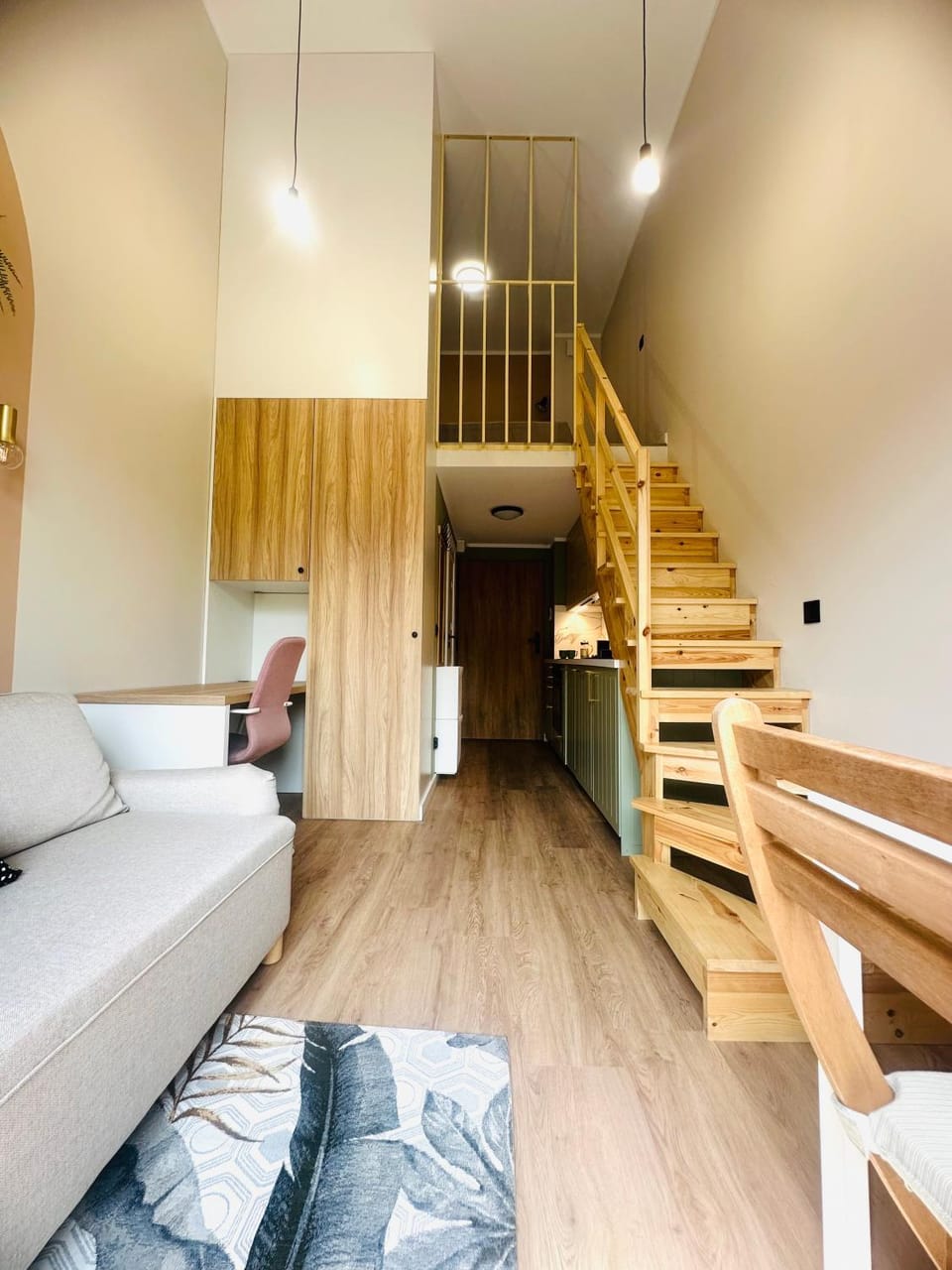 Bed, Living room, Photo of the whole room, Seating area