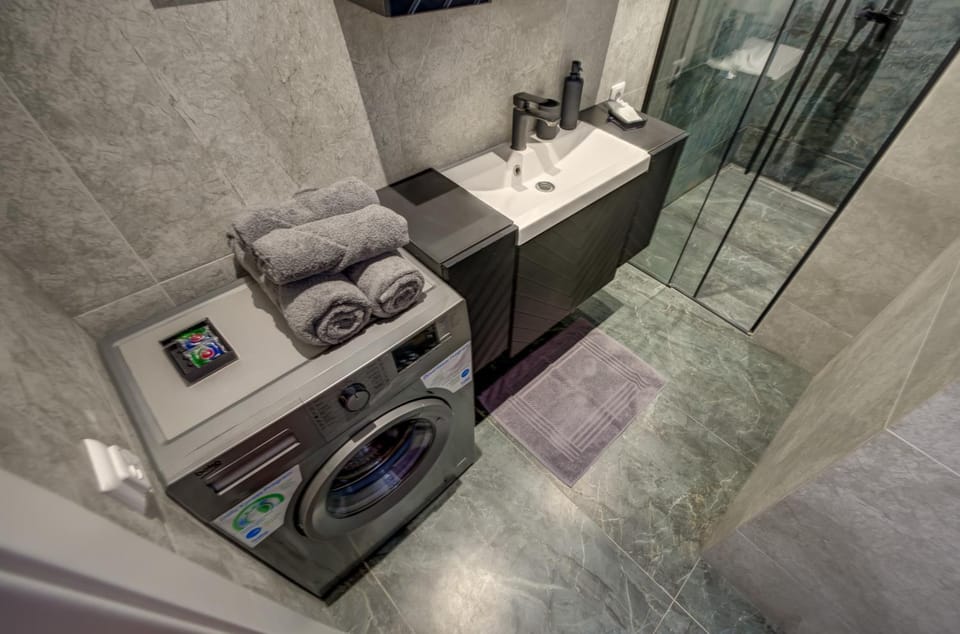 towels, washing machine