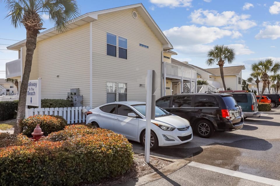 Sandpiper Cove 9203- by Holiday Isle Properties Apartment in Destin