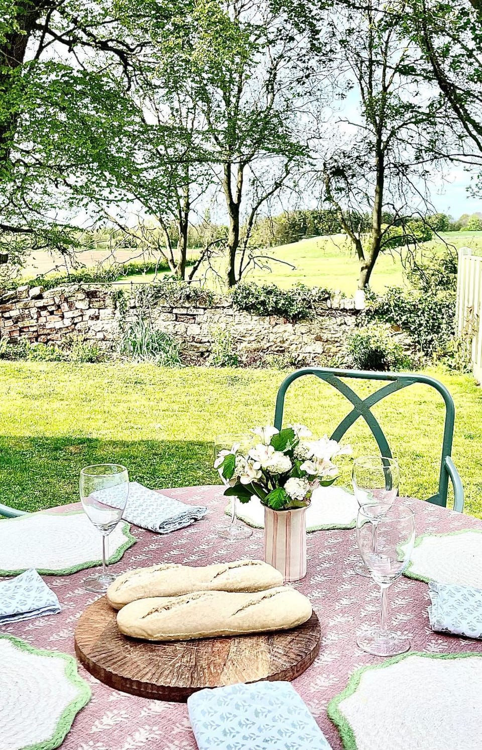 Patio, Nearby landmark, People, Natural landscape, Garden, Dining area, Pets, Guests, Garden view, children, young children, older children, furniture, wedding