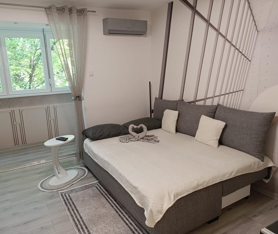 Studio Lara Apartment in Belgrade