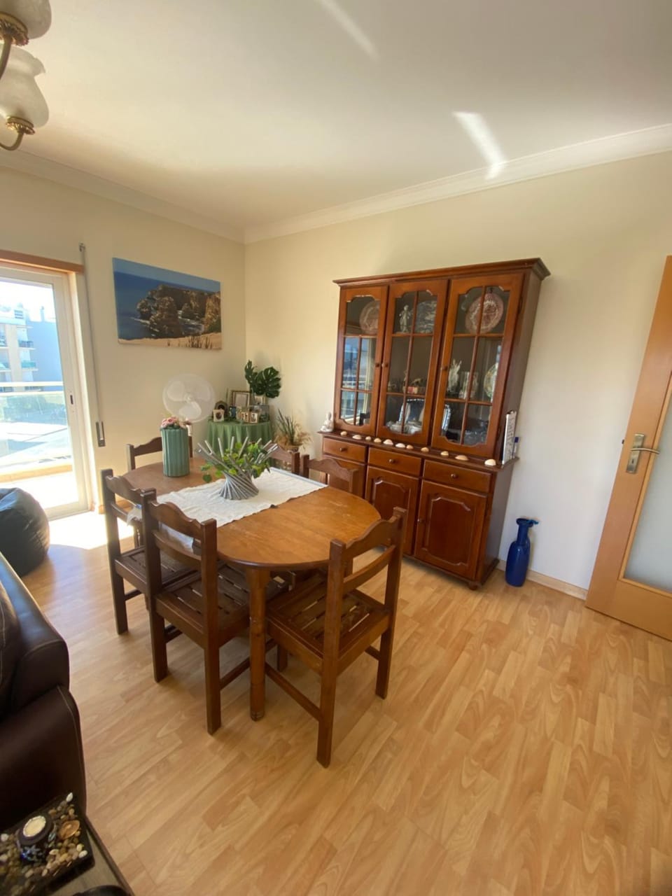 Dining area, Meals