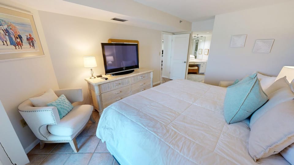 Inlet Reef 205- by Holiday Isle Properties Apartment in Destin