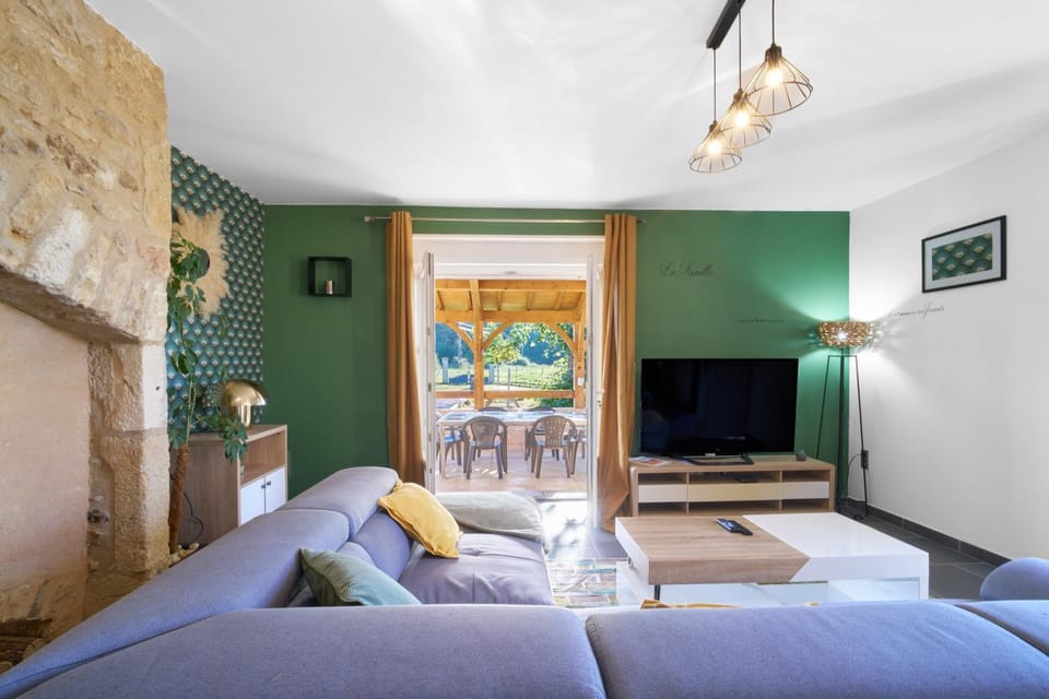 Property building, Living room