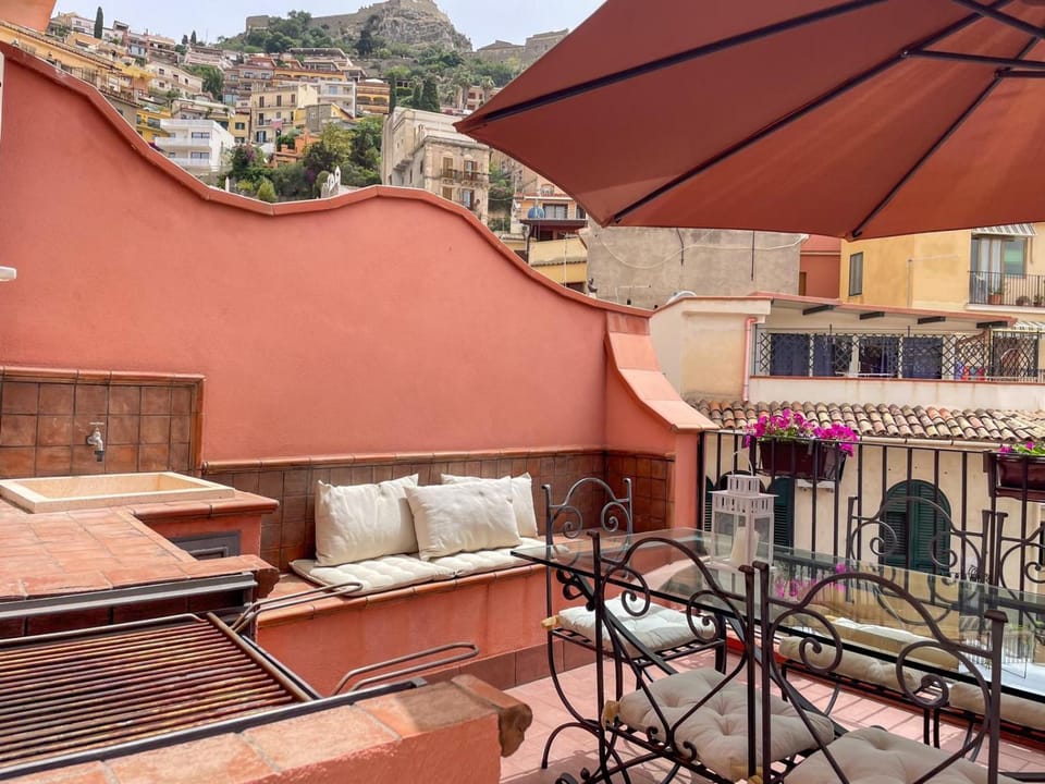 View (from property/room), Balcony/Terrace