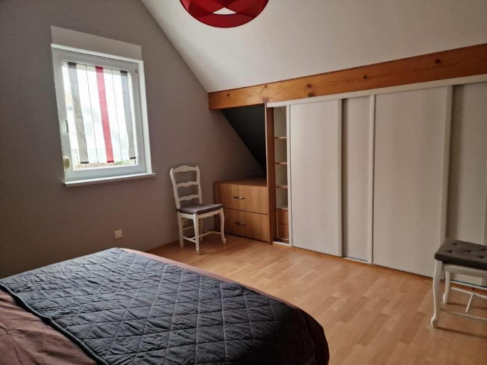 Bed, Photo of the whole room, Bedroom, wardrobe