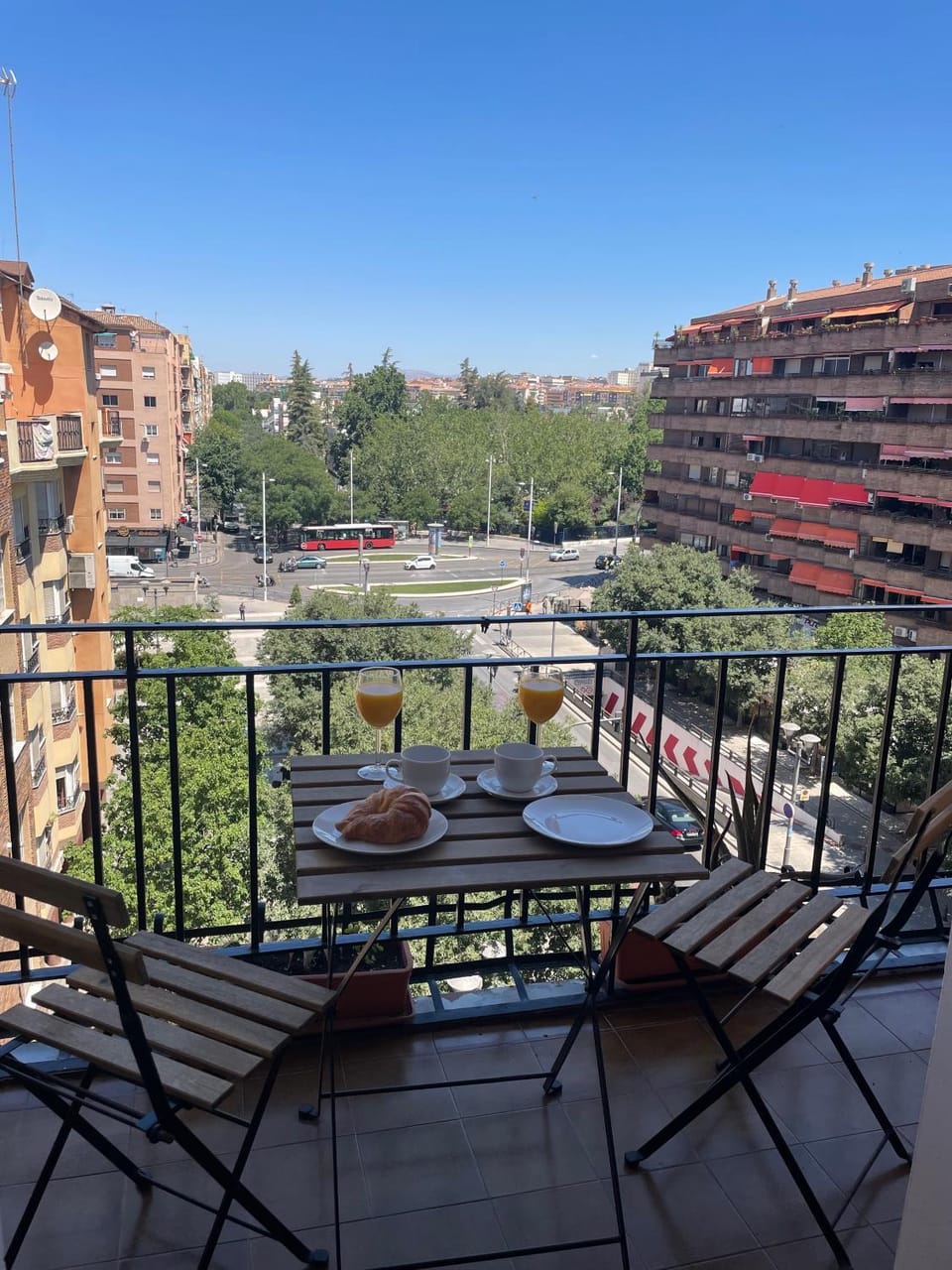 Property building, View (from property/room), Balcony/Terrace