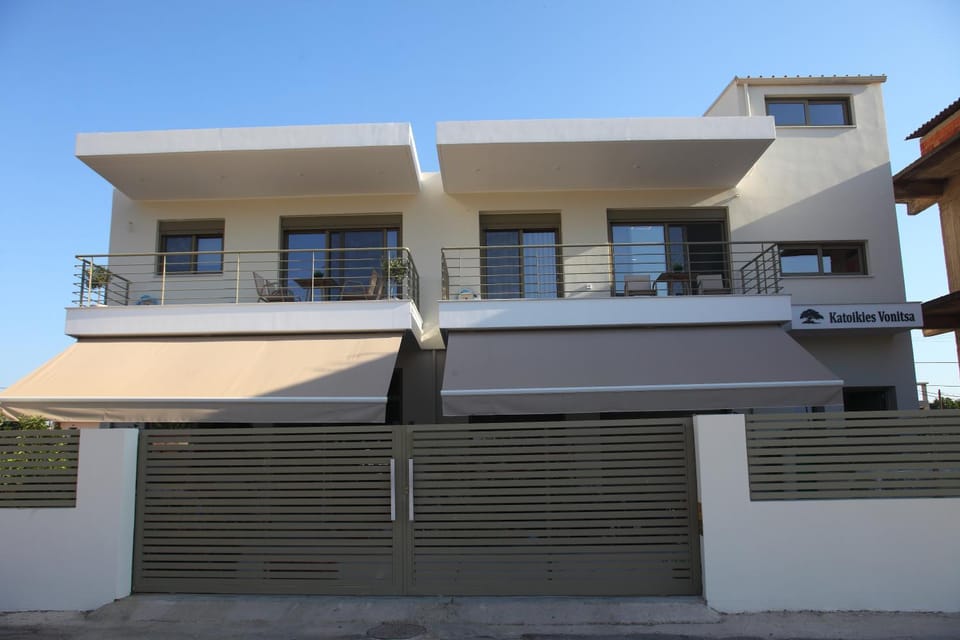 Katoikies Vonitsa Apartment in Peloponnese, Western Greece and the Ionian