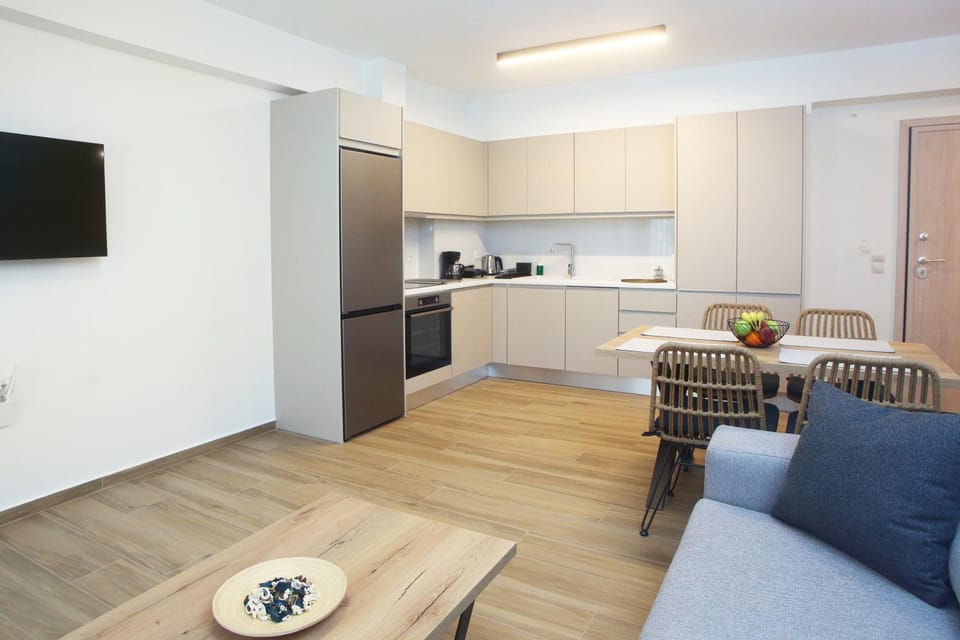 Kitchen or kitchenette, Living room, Dining area