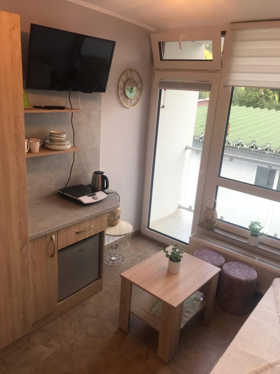 TV and multimedia, Coffee/tea facilities, Kitchen or kitchenette, Dining area