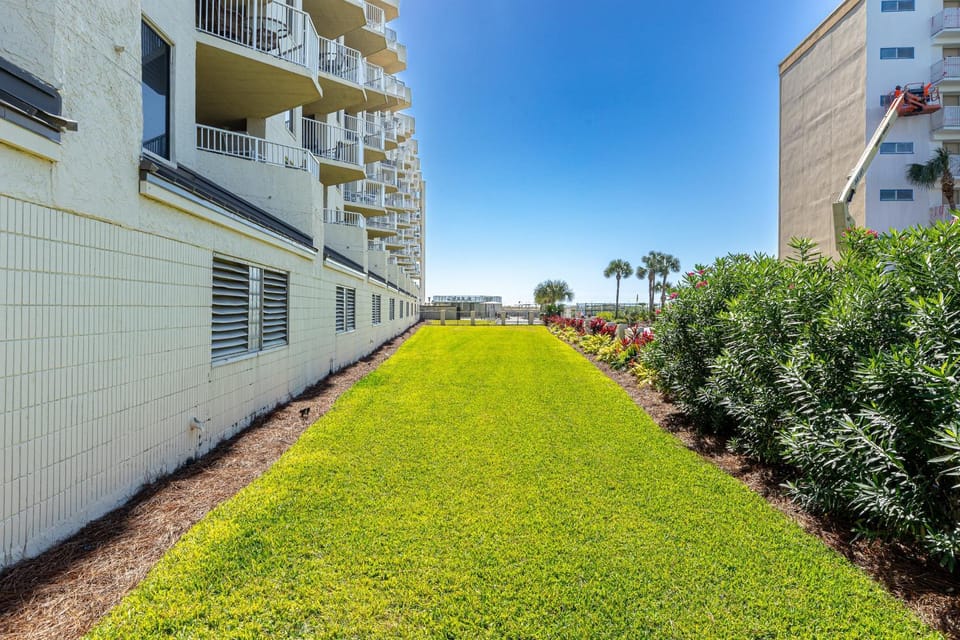 Inlet Reef 213- by Holiday Isle Properties Apartment in Destin