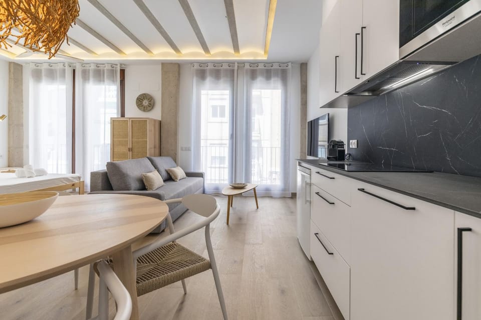 Kitchen or kitchenette, Living room, Dining area