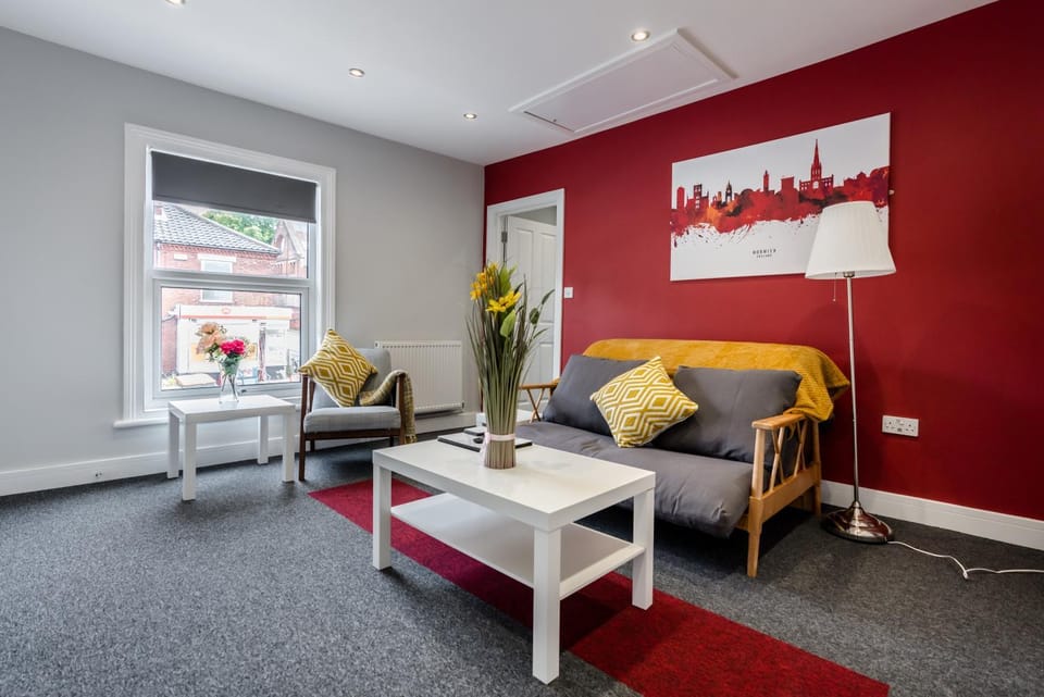 Bed, Living room, Seating area