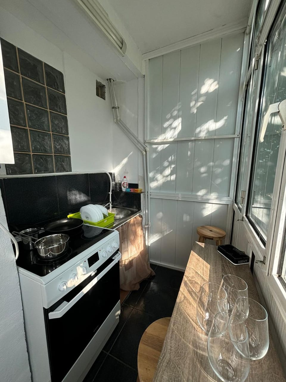 Kitchen or kitchenette, stove