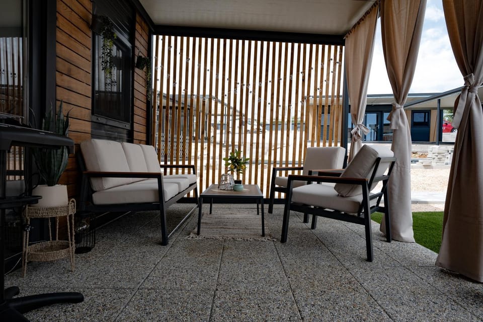 Day, Balcony/Terrace, Balcony/Terrace, Seating area