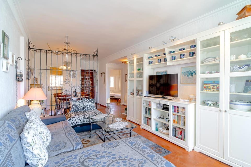 Communal lounge/ TV room, Living room