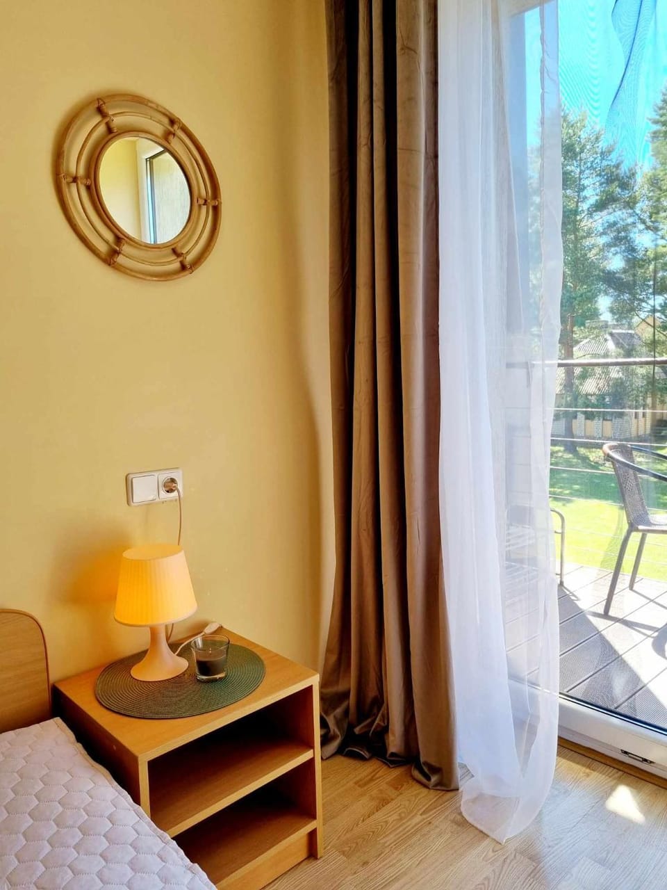 Photo of the whole room