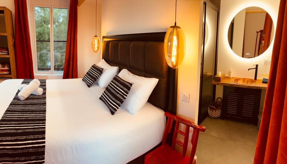 Bathroom, Bedroom