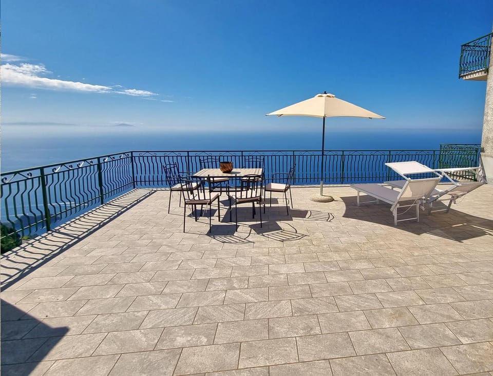 Terrazza sul Golfo, Costiera Amalfitana, Furore House in Furore