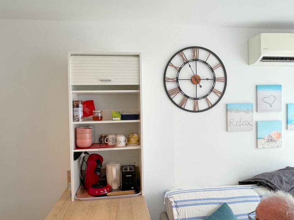Coffee/tea facilities